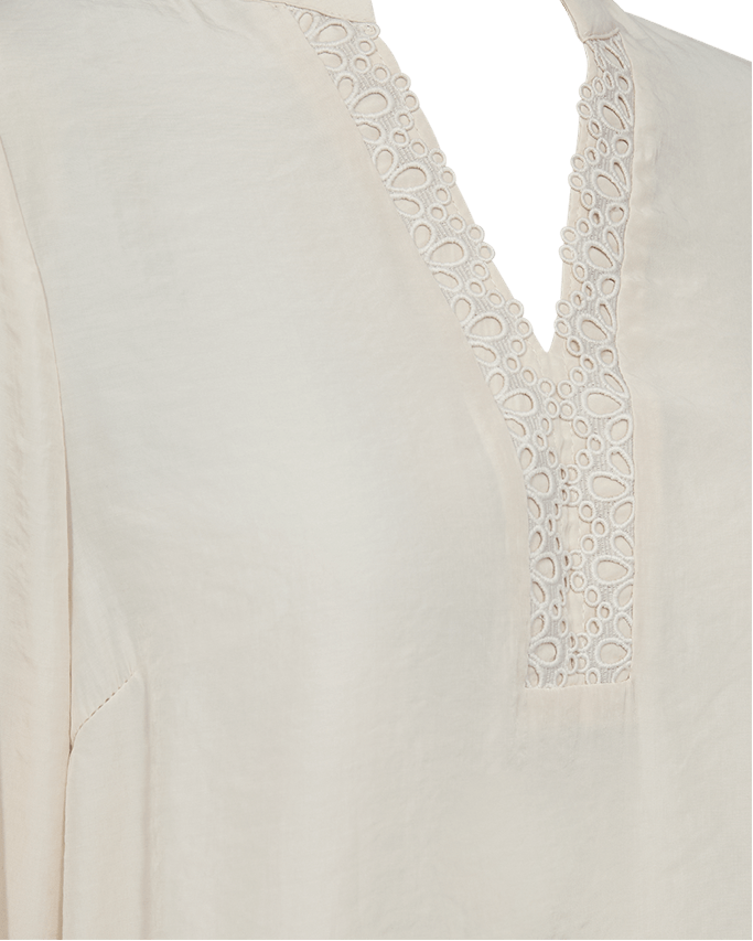 FQTESSY Blus Offwhite