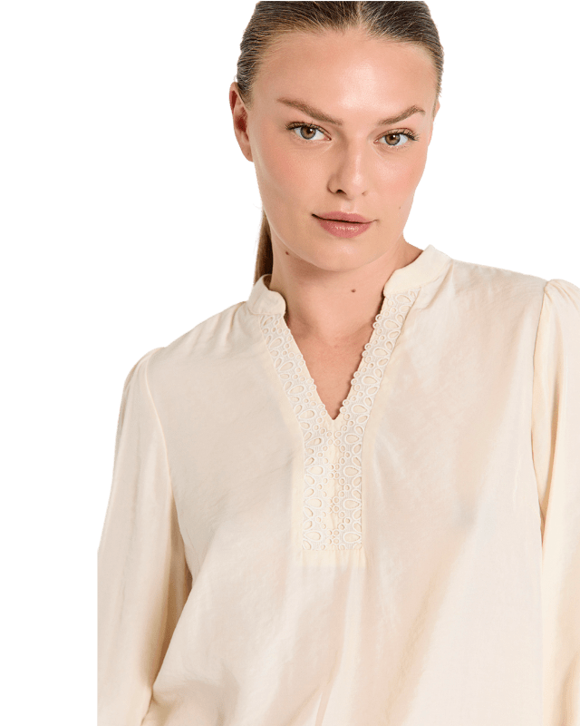 FQTESSY Blus Offwhite