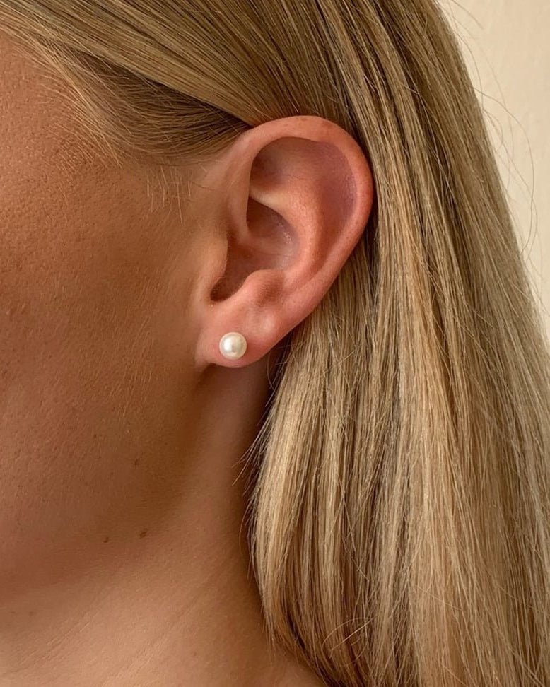 Örhänge Laney pearl 6mm Pearl