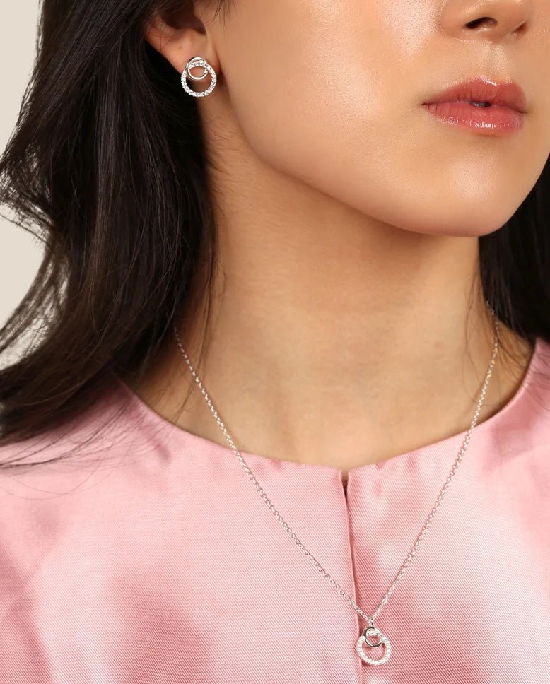 Örhänge Mona irregular Silver